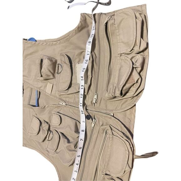 Vintage Woodfield Mens Beige Cargo Pockets Fishing Vest Size Medium - Picture 3 of 9